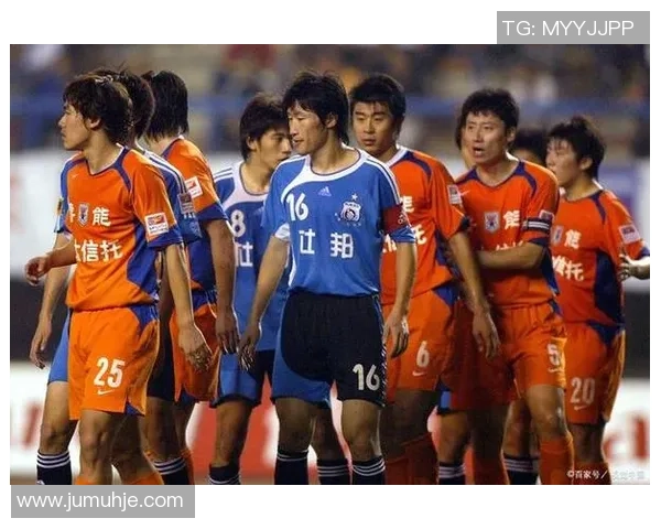 武汉网球队战术解析：如何在比赛中提升团队协作与个人表现